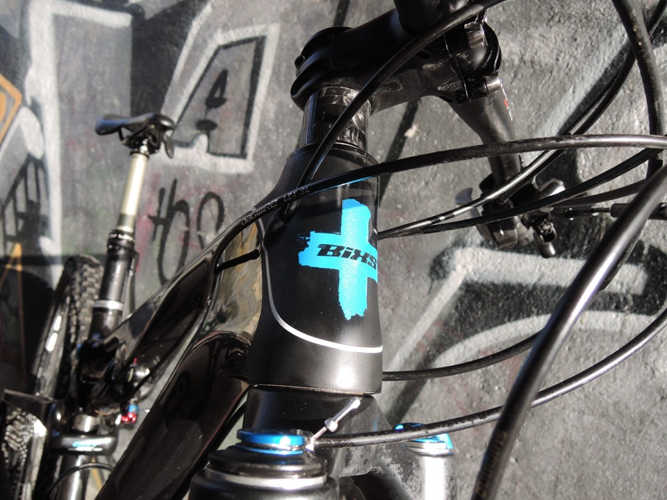 BIXS-SIGN-ROCK-201407