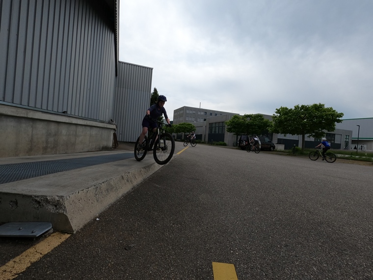 Bike-Fahrtechnik-16052056