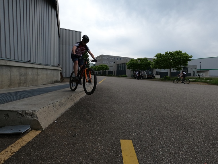 Bike-Fahrtechnik-16052064