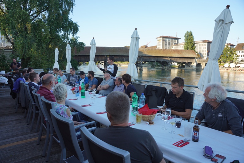 Guideessen04091801