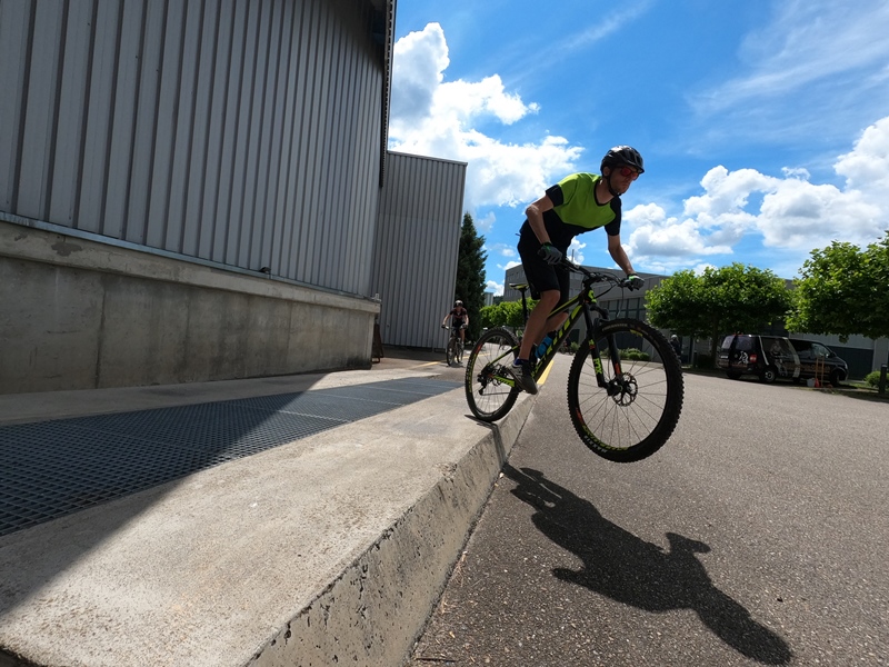 Kurs-Fahrtechnik_21072053